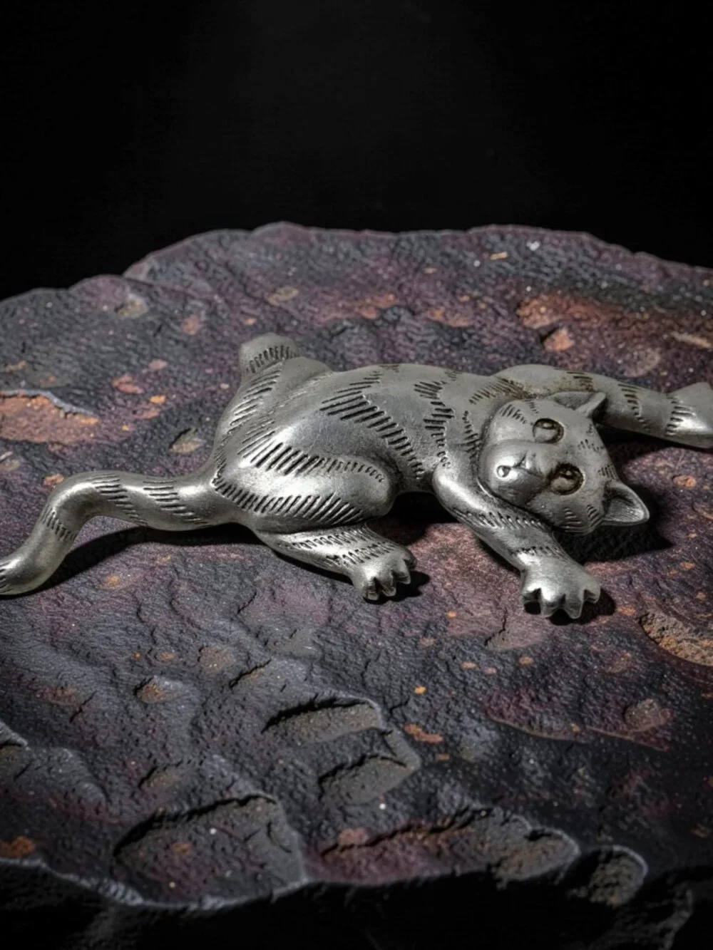 Vintage Signed JJ Jonette Pewter Climbing Cat Brooch/Pin